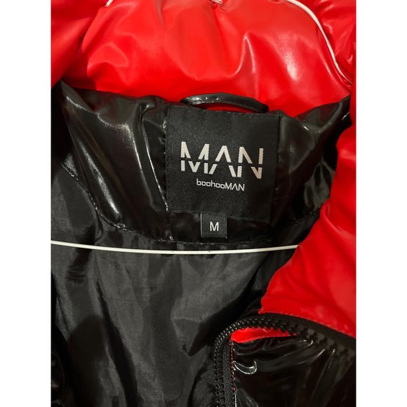 Boohoo Man red white black striped zippered puffer jacket size medium - Picture 3 of 4